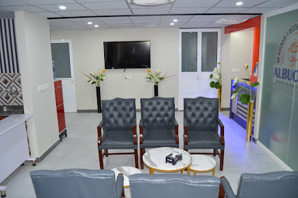 Patient waiting area at Albucasis clinic for visitors arranging accommodation and local travel